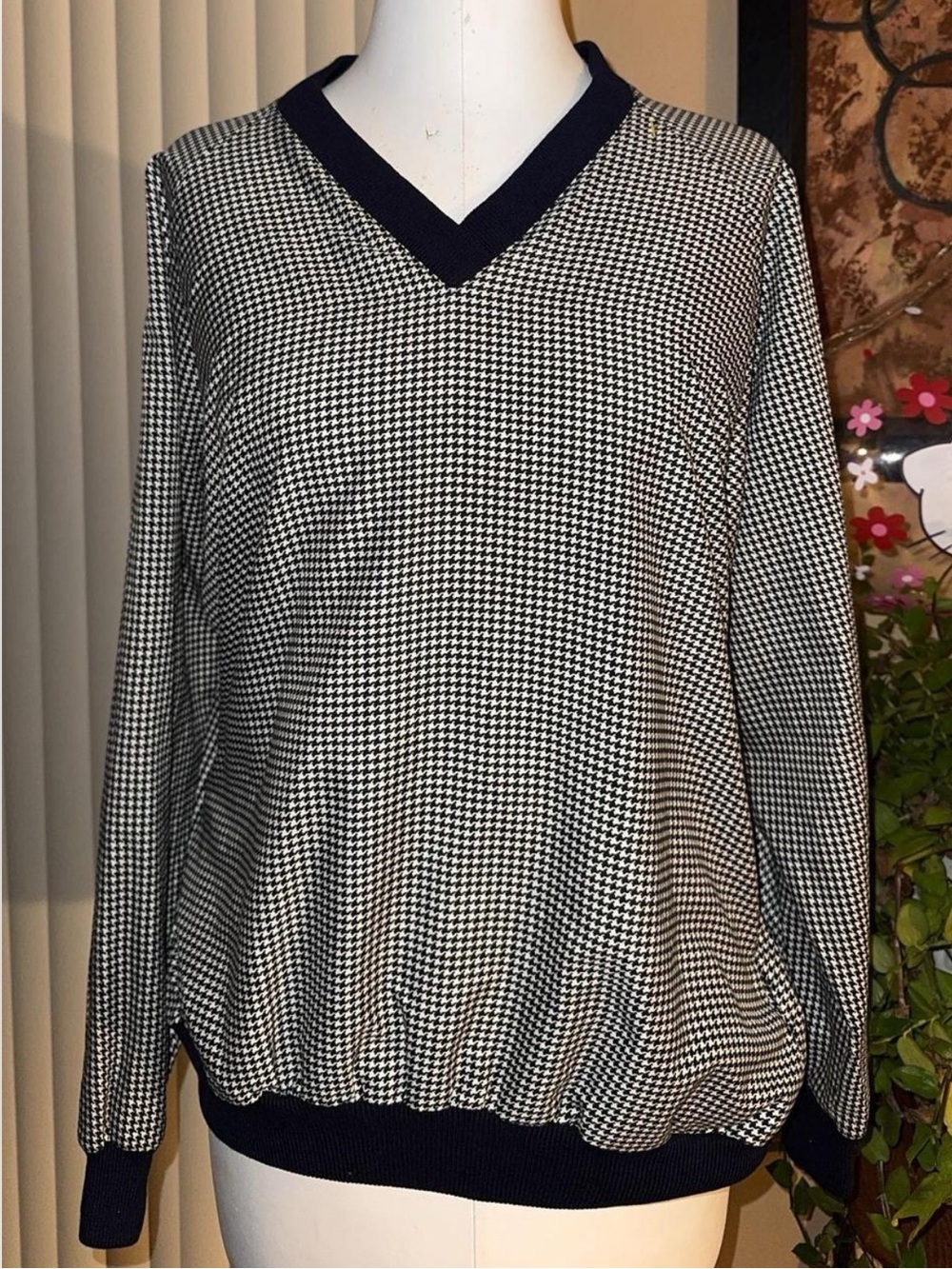 Vintage houndstooth pull-over